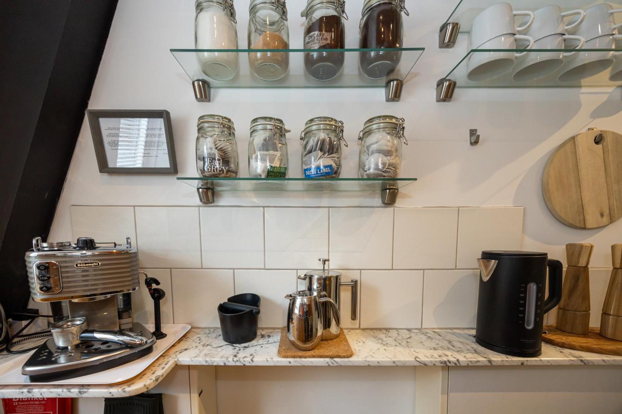 Central And Quirky Northern Quarter Flat, Manchester Apartment *